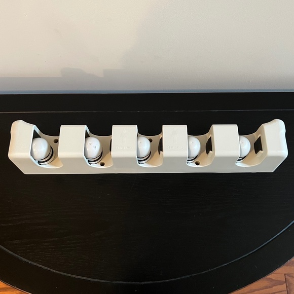 NEW! Magic Holder 5 Position Mop and Broom Holder, Floor Mop Holder, Storage - Picture 9 of 12